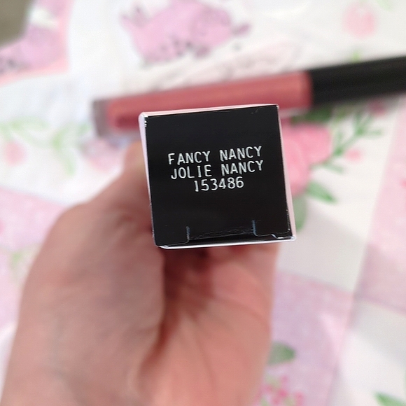 Mary Kay Unlimited Lip Gloss Fancy Nancy NIB Pink Shimmer Shade - Picture 2 of 2